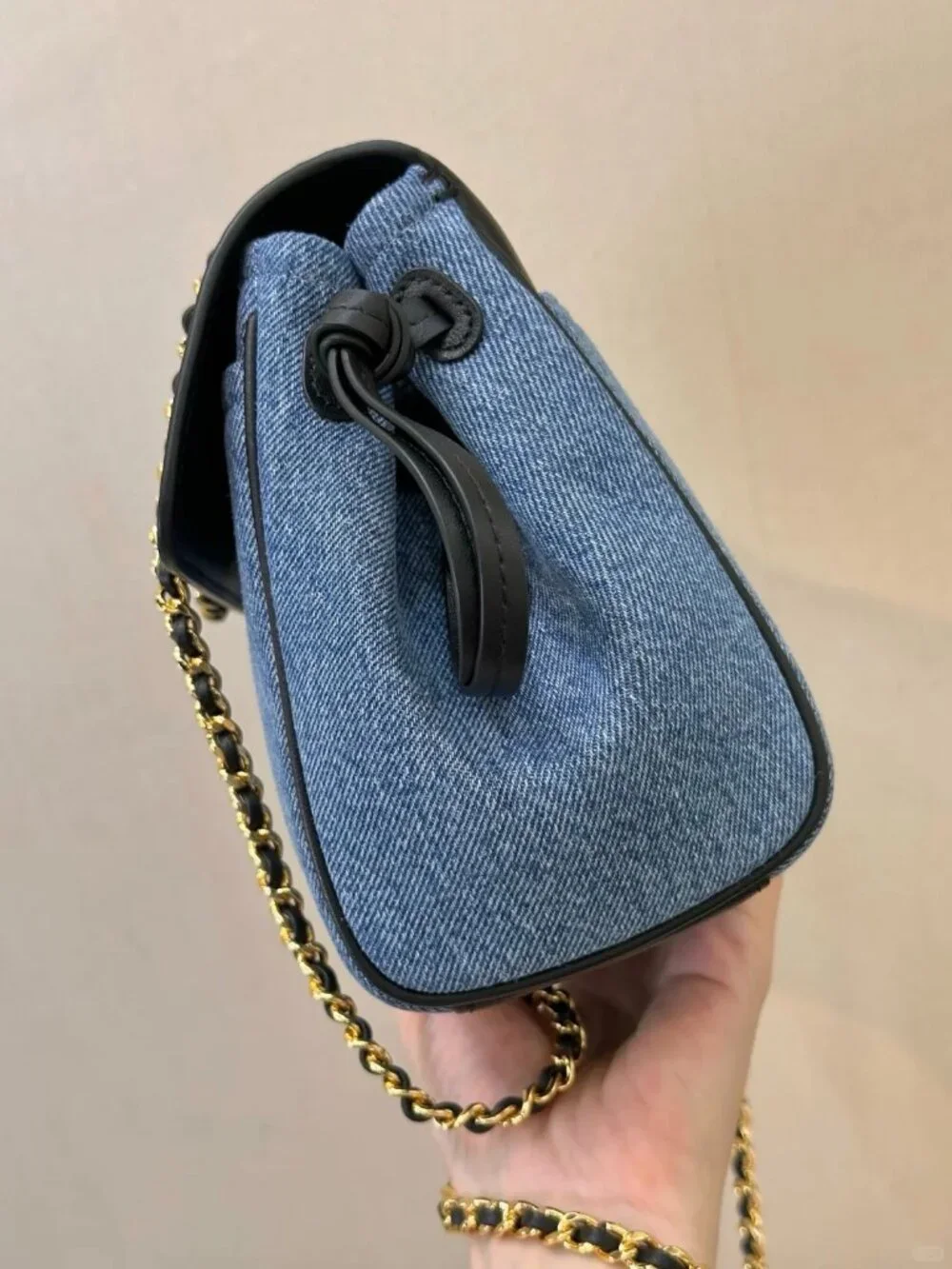 Classic CHANEL Bags: A Stylish and Versatile Choice for Elegance